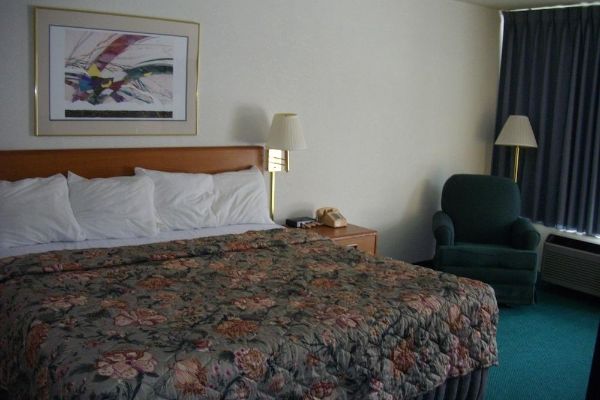 Macomb Inn Macomb